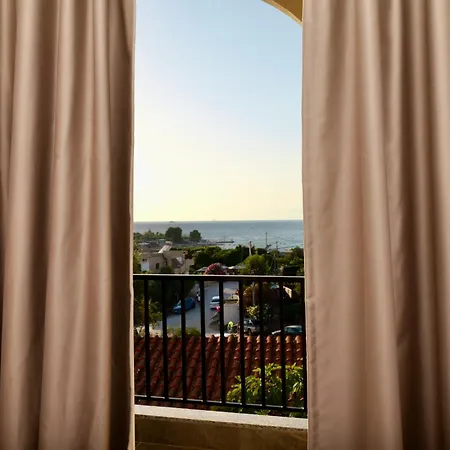 Abelia Hotel 4*